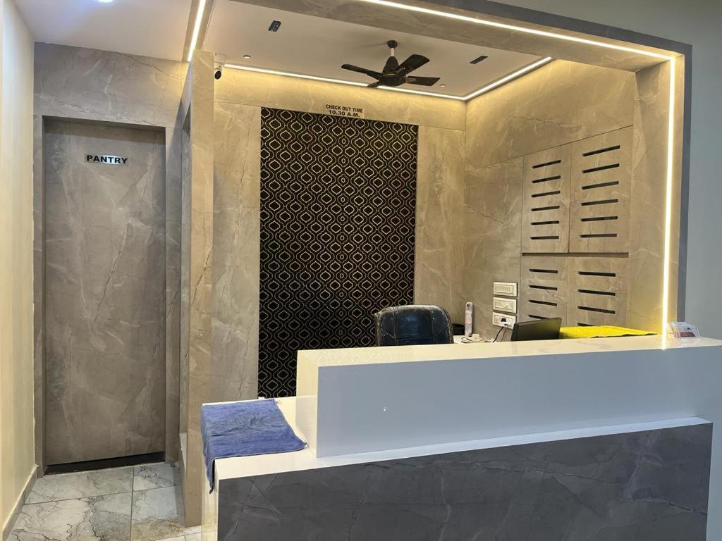Hotel Sunrise Vadodara Dış mekan fotoğraf
