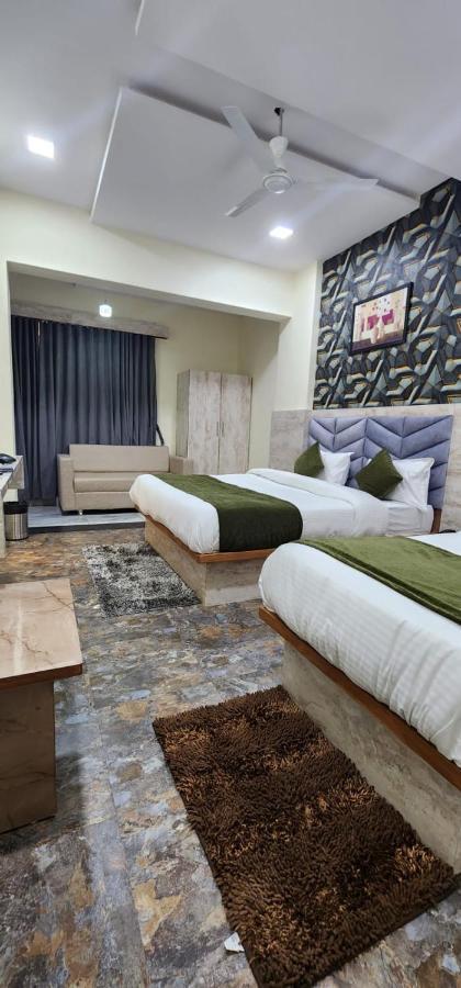 Hotel Sunrise Vadodara Dış mekan fotoğraf
