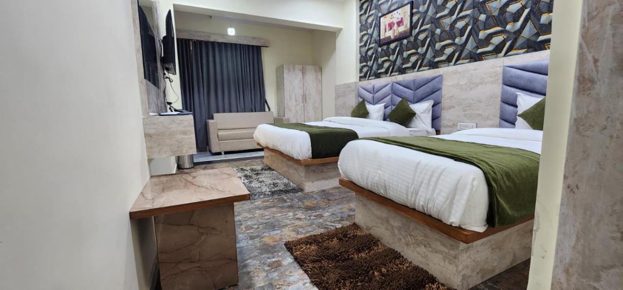 Hotel Sunrise Vadodara Dış mekan fotoğraf