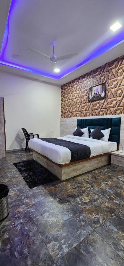 Hotel Sunrise Vadodara Dış mekan fotoğraf