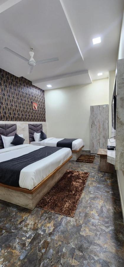 Hotel Sunrise Vadodara Dış mekan fotoğraf